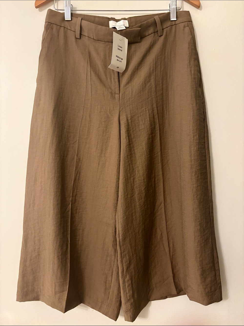 NWT - H&M Brown Wide-Leg Cropped Trousers/Pleated Bermudas